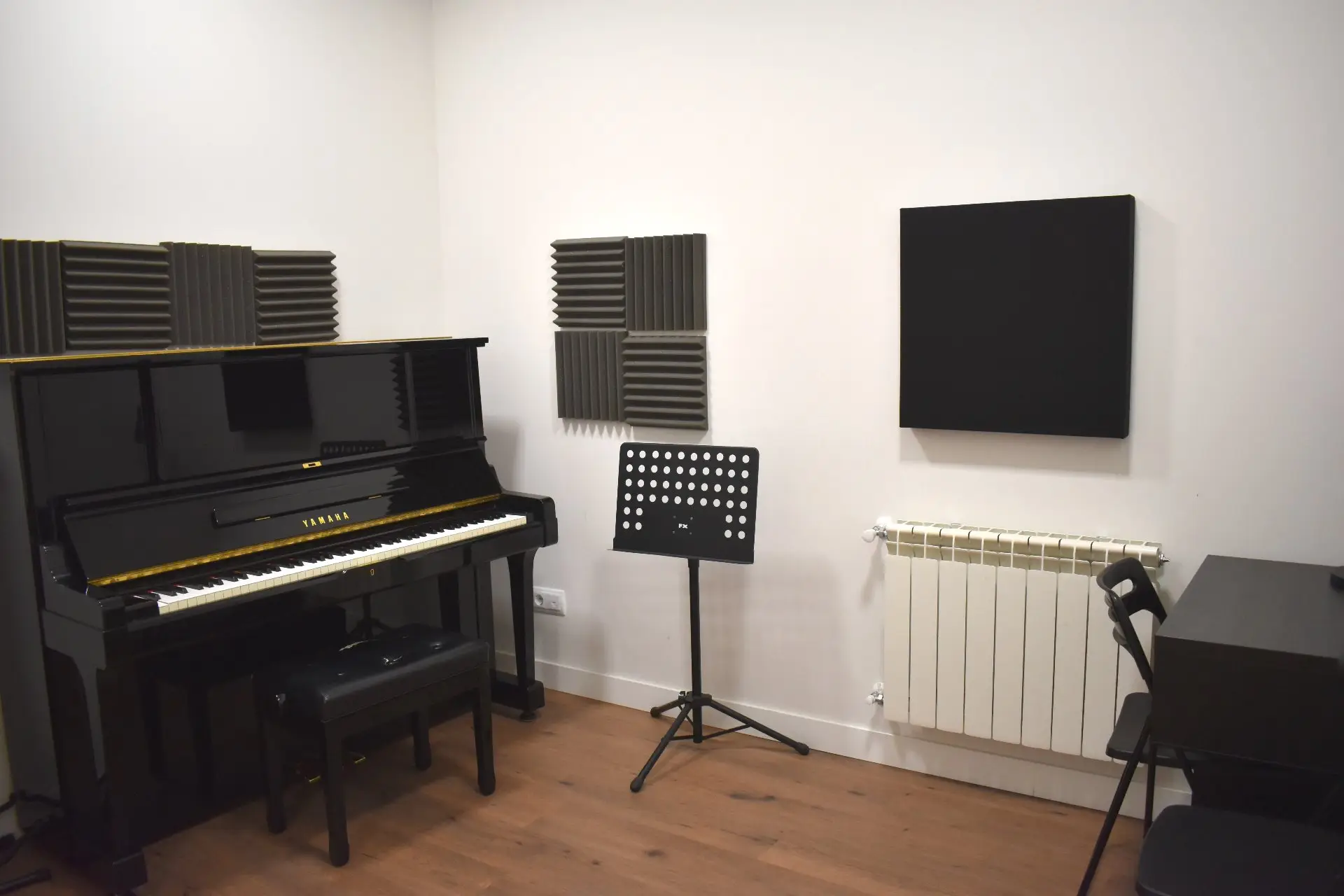 sala de ensayo en madrid con piano 2